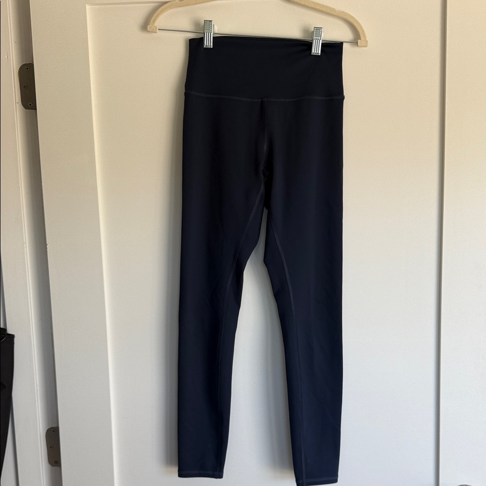 Alo navy leggings